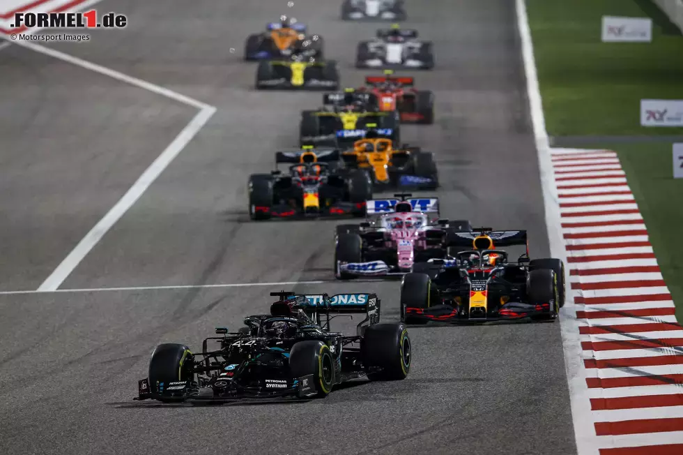 Foto zur News: Lewis Hamilton (Mercedes), Max Verstappen (Red Bull), Sergio Perez (Racing Point), Alexander Albon (Red Bull) und Lando Norris (McLaren)