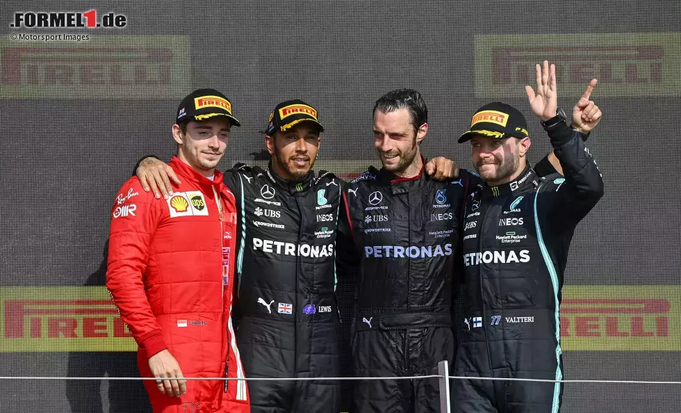 Foto zur News: Charles Leclerc (Ferrari), Lewis Hamilton (Mercedes) und Valtteri Bottas (Mercedes)