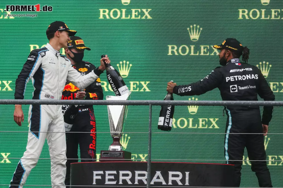 Foto zur News: George Russell (Williams), Max Verstappen (Red Bull) und Lewis Hamilton (Mercedes)