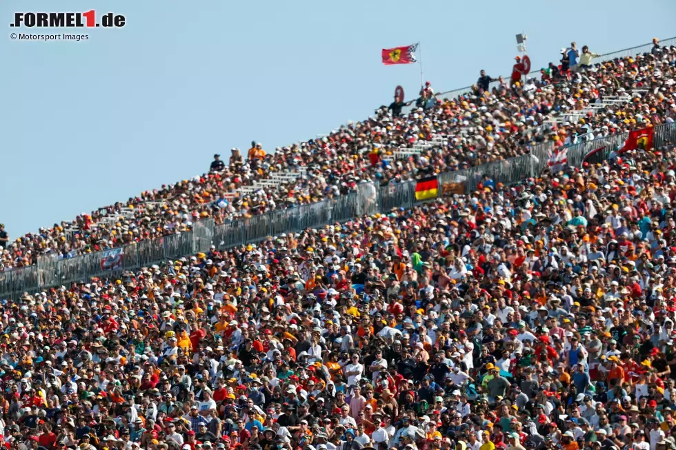 Foto zur News: Fans in Austin