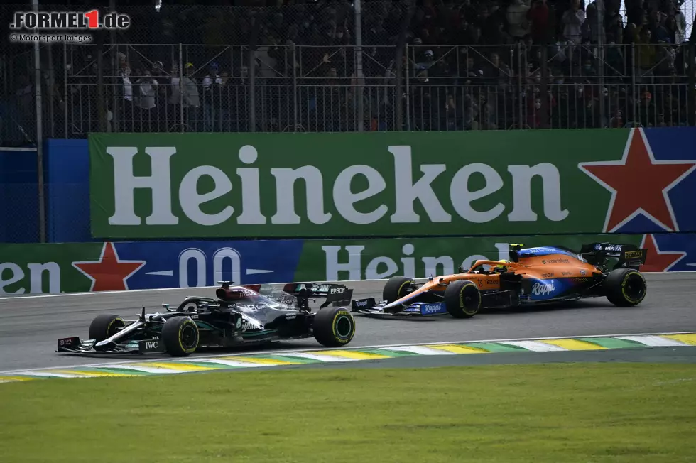 Foto zur News: Lewis Hamilton (Mercedes) und Lando Norris (McLaren)