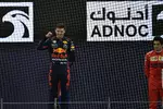 Foto zur News: Max Verstappen (Red Bull) und Carlos Sainz (Ferrari)