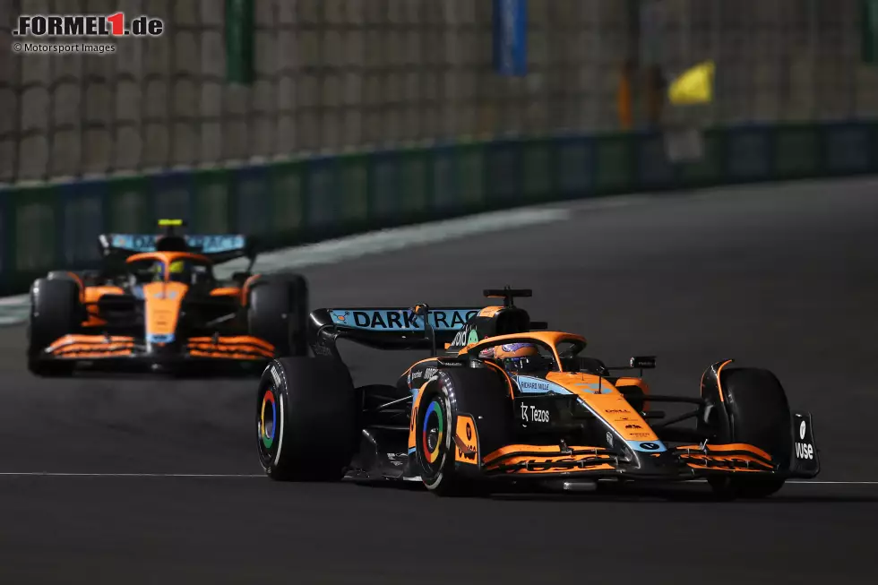 Foto zur News: Daniel Ricciardo (McLaren) und Lando Norris (McLaren)