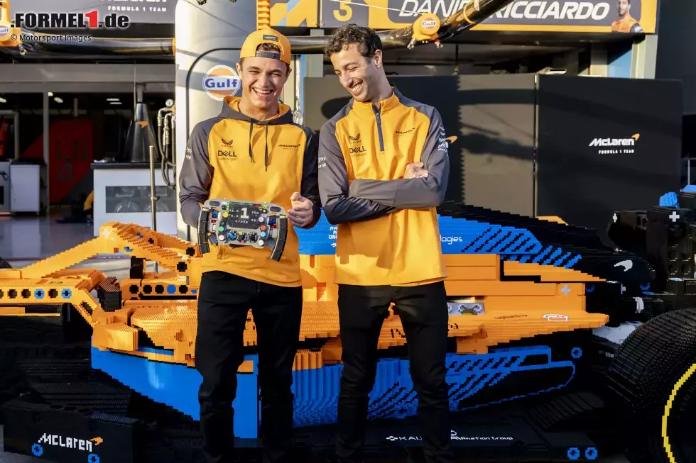 Foto zur News: Daniel Ricciardo (McLaren) und Lando Norris (McLaren)