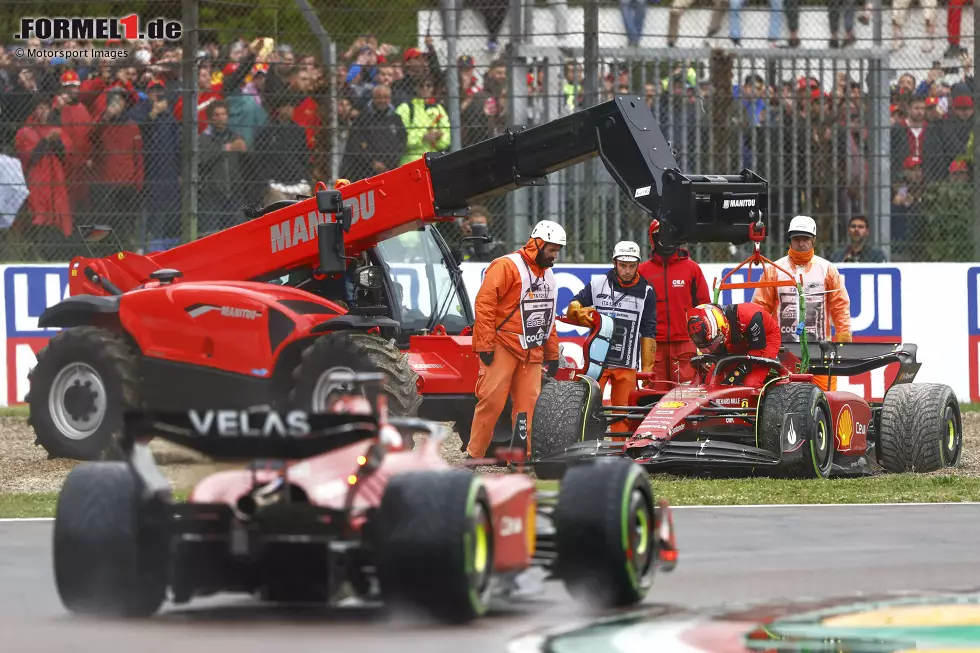 Foto zur News: Charles Leclerc (Ferrari) und Carlos Sainz (Ferrari)