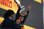 Foto zur News: Sergio Perez (Red Bull)