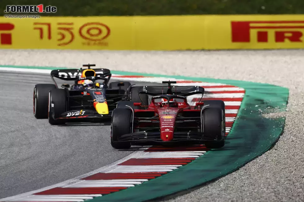 Foto zur News: Charles Leclerc (Ferrari) und Max Verstappen (Red Bull)