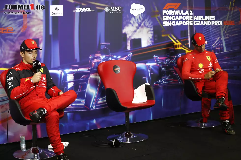 Foto zur News: Charles Leclerc (Ferrari) und Carlos Sainz (Ferrari)