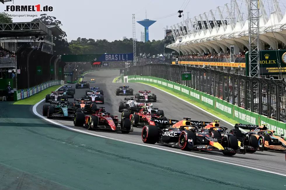 Foto zur News: Max Verstappen (Red Bull), Sergio Perez (Red Bull), Lando Norris (McLaren), Charles Leclerc (Ferrari) und Carlos Sainz (Ferrari)