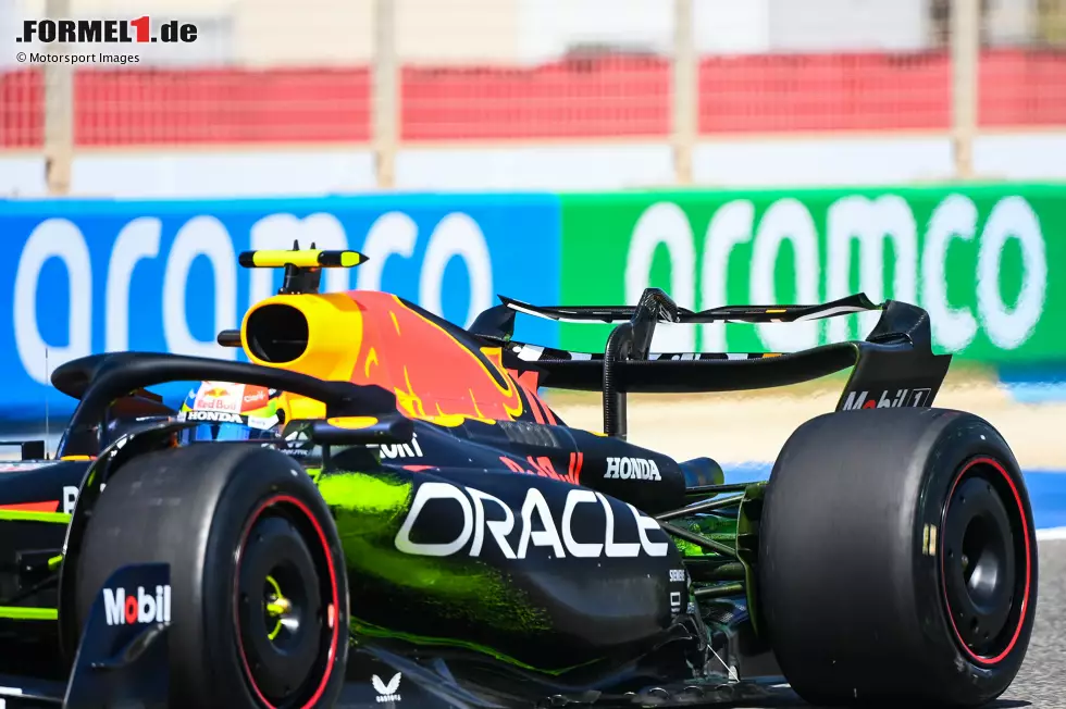 Foto zur News: Sergio Perez (Red Bull)