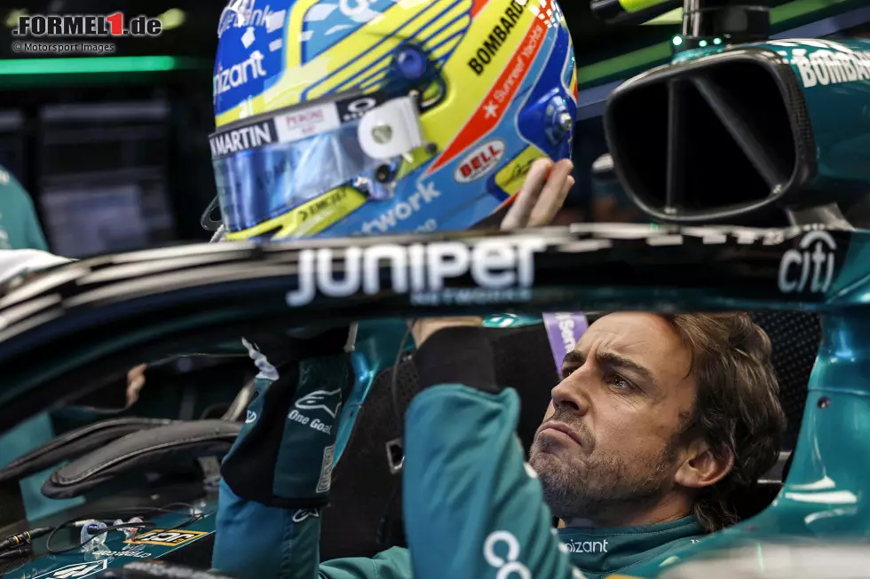 Foto zur News: Fernando Alonso (Aston Martin)