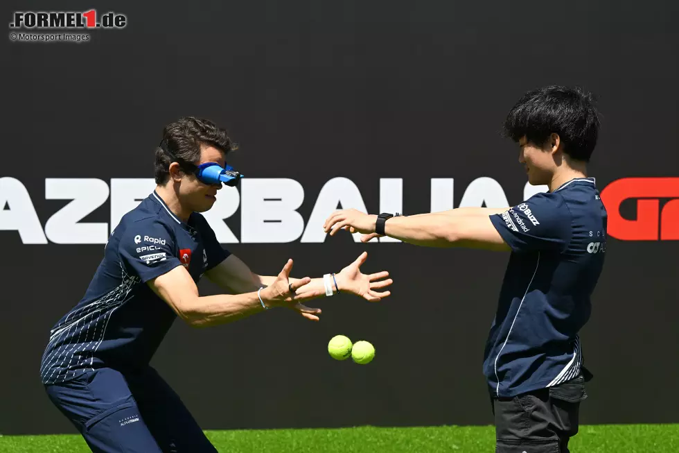 Foto zur News: Nyck de Vries (AlphaTauri) und Yuki Tsunoda (AlphaTauri)