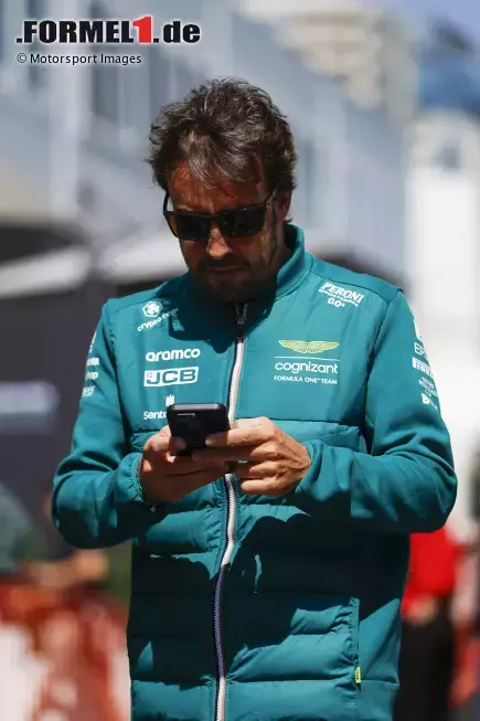 Foto zur News: Fernando Alonso (Aston Martin)