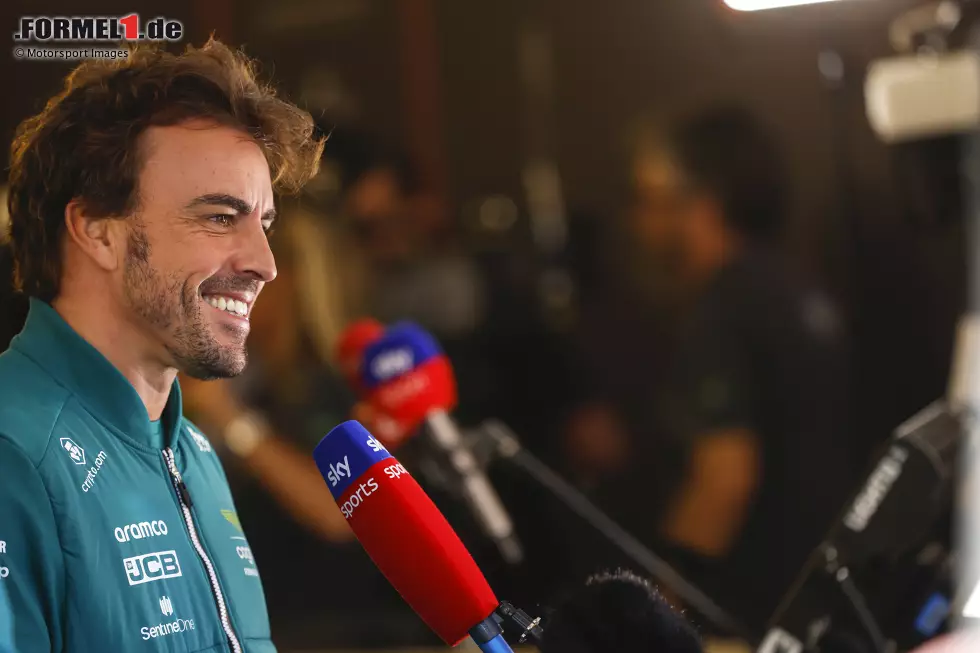 Foto zur News: Fernando Alonso (Aston Martin)