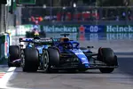 Foto zur News: Alexander Albon (Williams) und Pierre Gasly (Alpine)