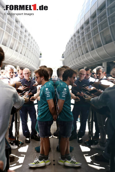 Foto zur News: Fernando Alonso (Aston Martin)