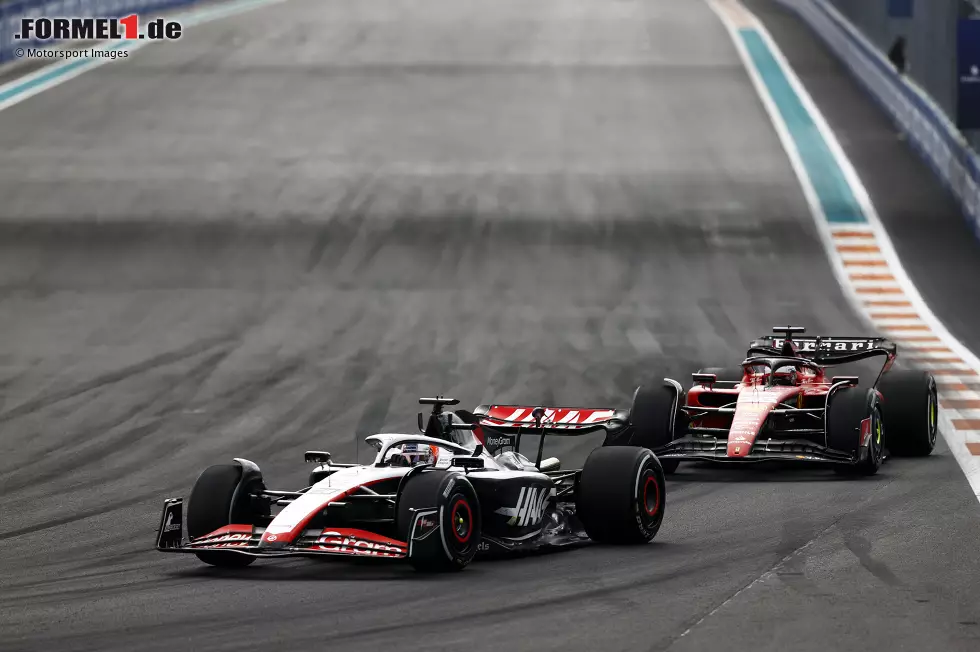 Foto zur News: Kevin Magnussen (Haas) und Charles Leclerc (Ferrari)