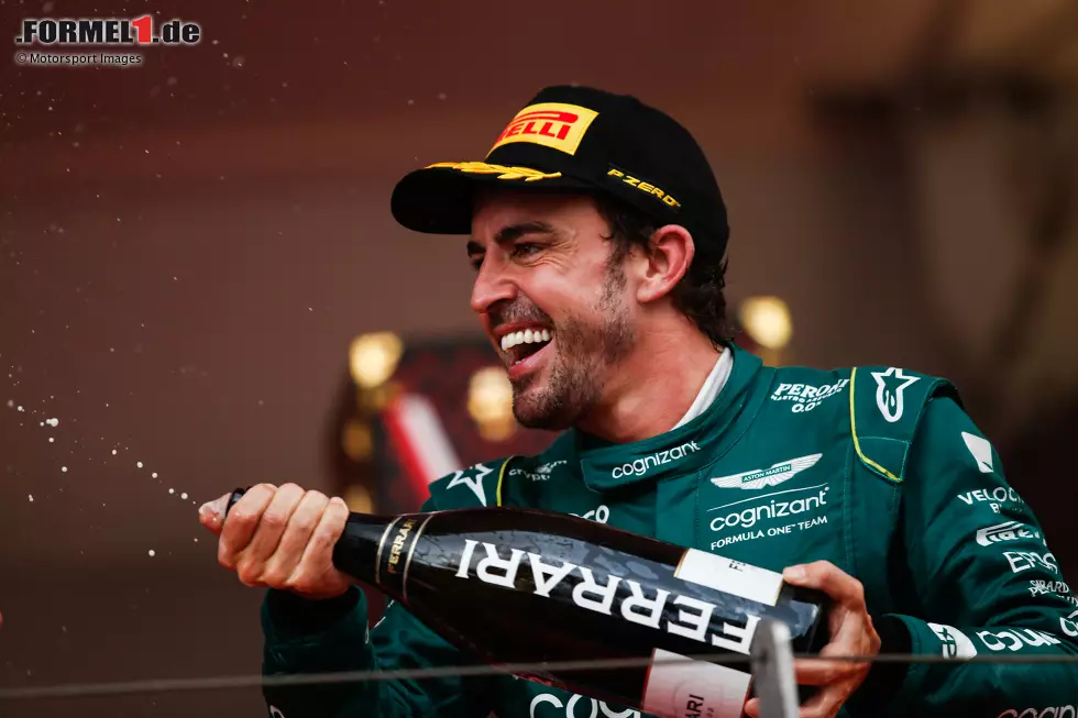 Foto zur News: Fernando Alonso (Aston Martin)