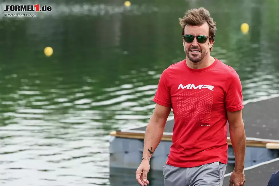 Foto zur News: Fernando Alonso (Aston Martin)