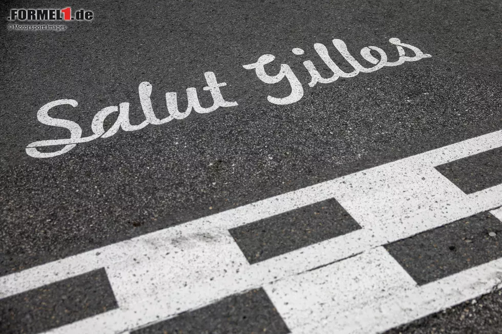 Foto zur News: Schriftzug auf der Strecke in Montreal mit Gruß an Gilles Villeneuve