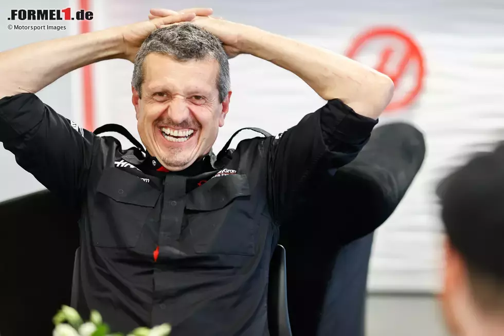 Foto zur News: Teamchef Günther Steiner (Haas)