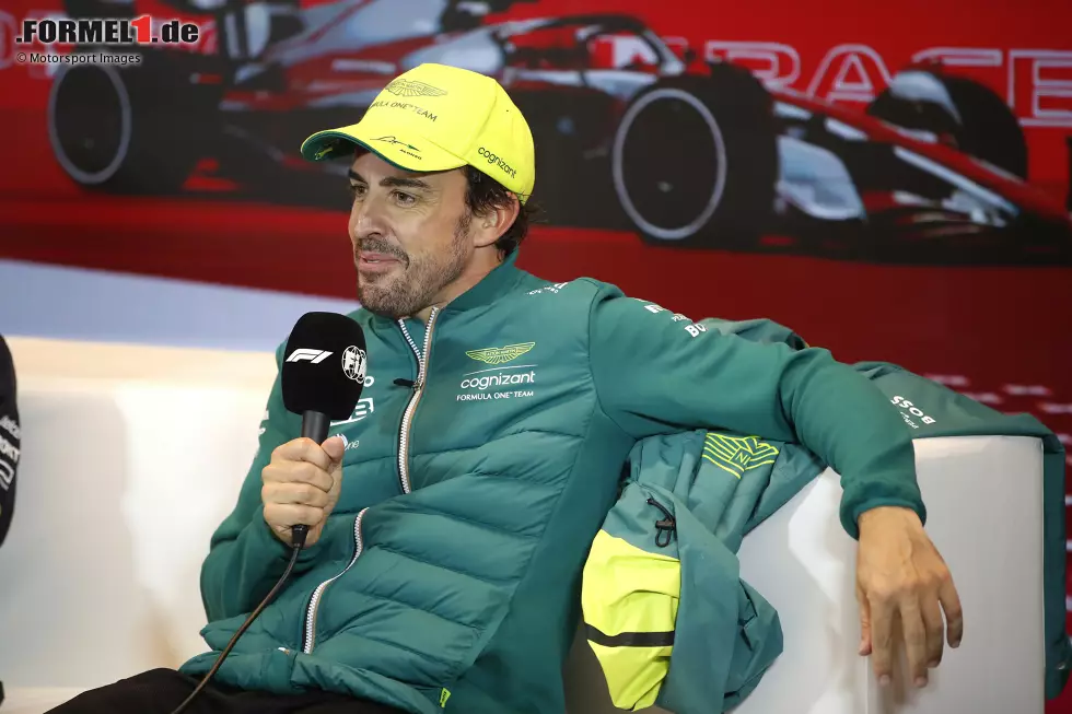 Foto zur News: Fernando Alonso (Aston Martin)