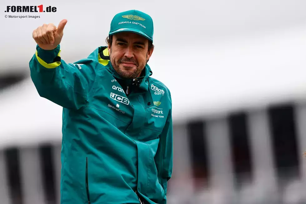 Foto zur News: Fernando Alonso (Aston Martin)