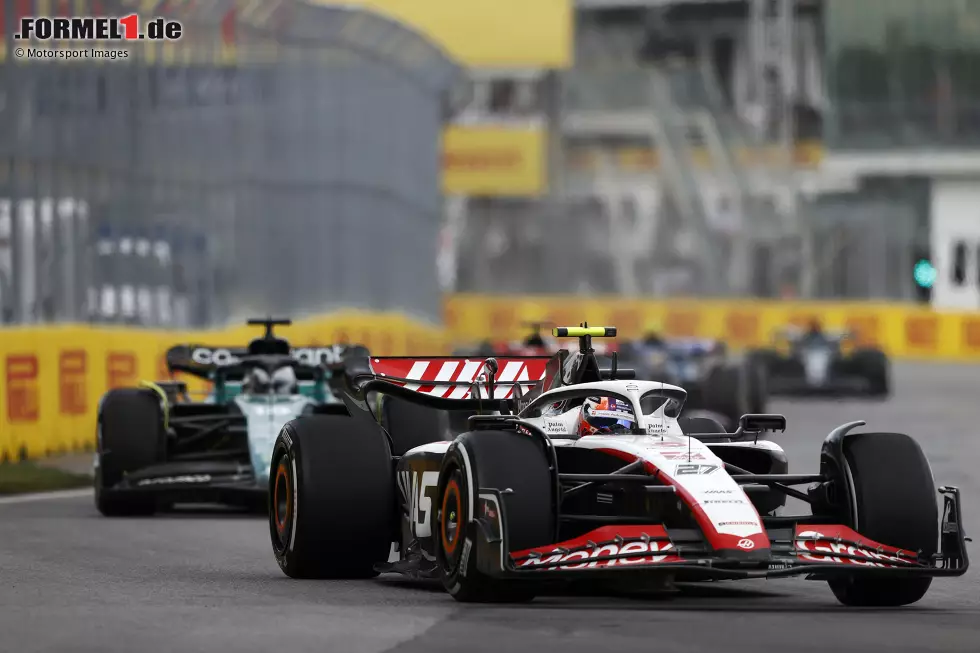 Foto zur News: Nico Hülkenberg (Haas) und Lance Stroll (Aston Martin)