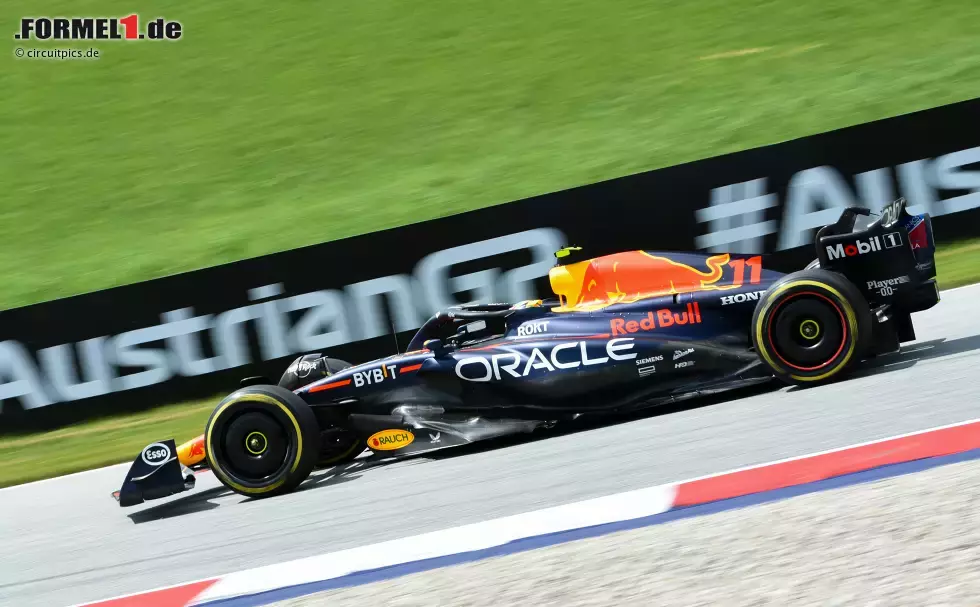 Foto zur News: Sergio Perez (Red Bull)