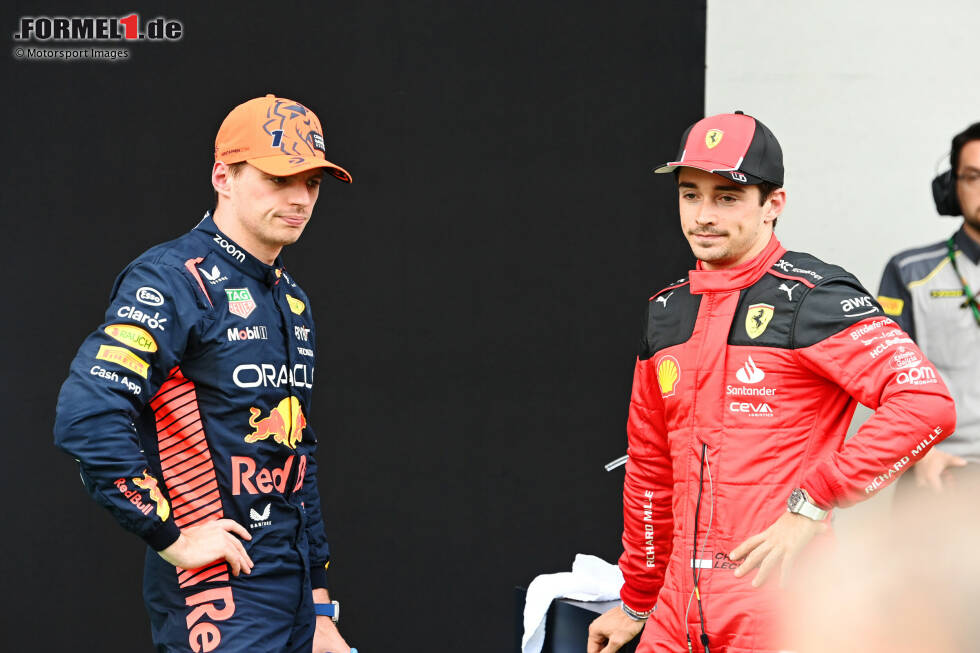 Foto zur News: Max Verstappen (Red Bull) und Charles Leclerc (Ferrari)