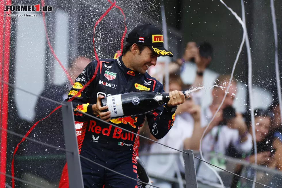 Foto zur News: Sergio Perez (Red Bull)