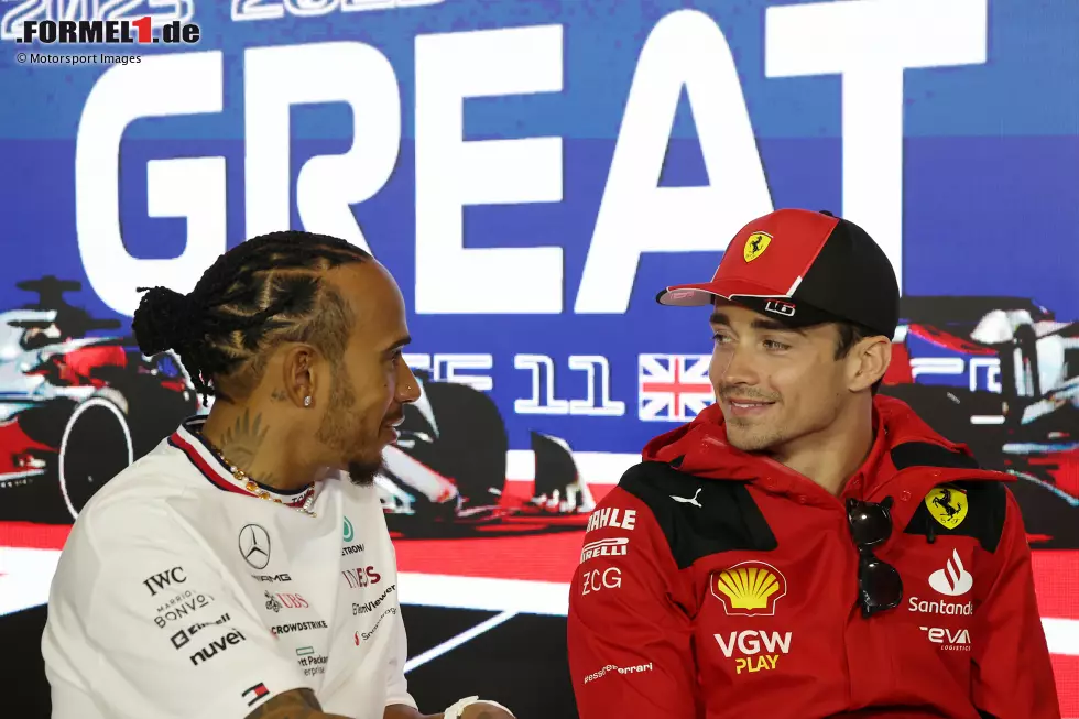 Foto zur News: Lewis Hamilton (Mercedes) und Charles Leclerc (Ferrari)