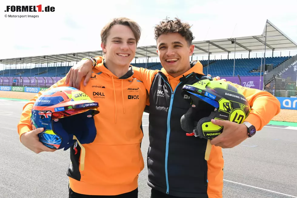 Foto zur News: Oscar Piastri (McLaren) und Lando Norris (McLaren)