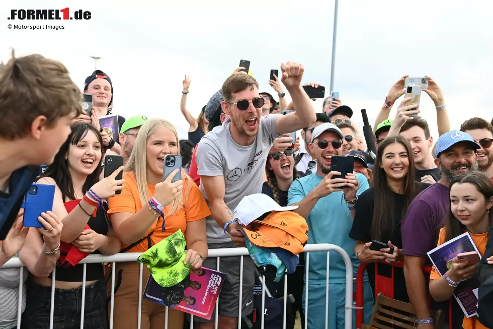 Foto zur News: Fans in Silverstone