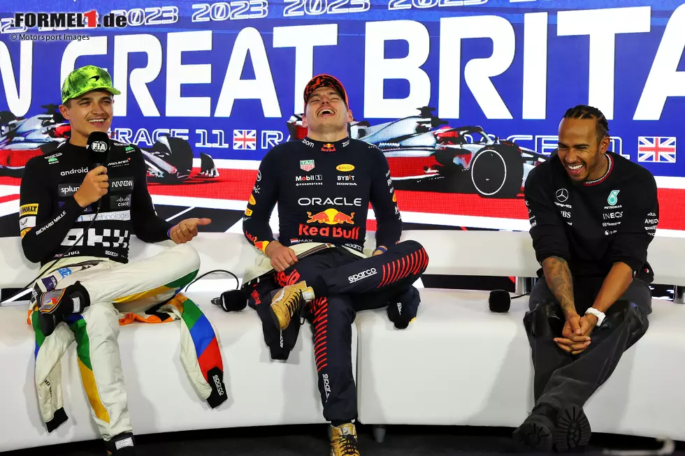 Foto zur News: Lando Norris (McLaren), Max Verstappen (Red Bull) und Lewis Hamilton (Mercedes)