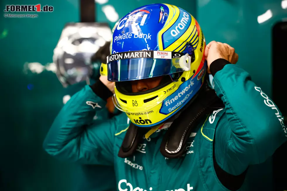 Foto zur News: Fernando Alonso (Aston Martin)