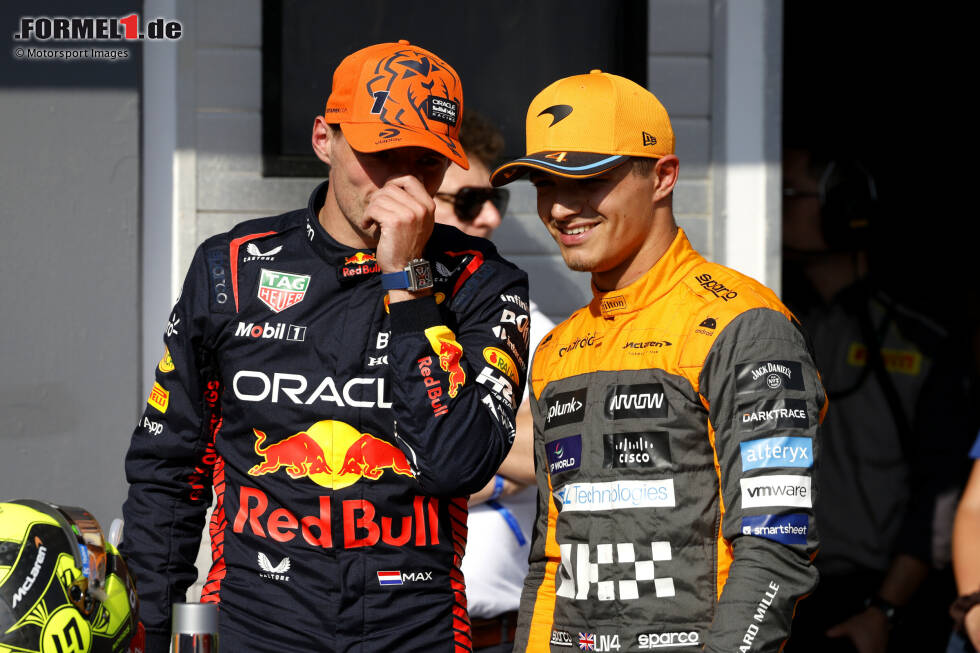 Foto zur News: Max Verstappen (Red Bull) und Lando Norris (McLaren)