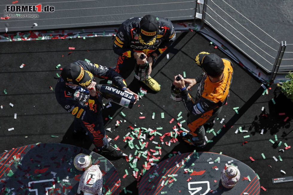 Foto zur News: Max Verstappen (Red Bull), Sergio Perez (Red Bull) und Lando Norris (McLaren)