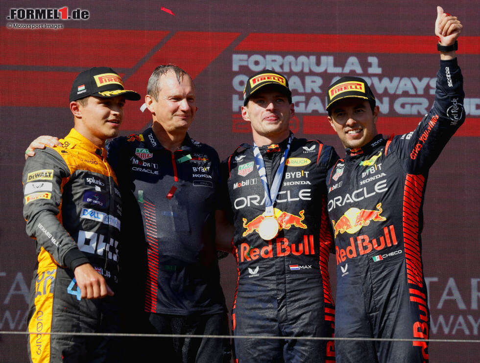 Foto zur News: Lando Norris (McLaren), Max Verstappen (Red Bull) und Sergio Perez (Red Bull)