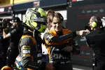 Foto zur News: Lando Norris (McLaren) und Oscar Piastri (McLaren)