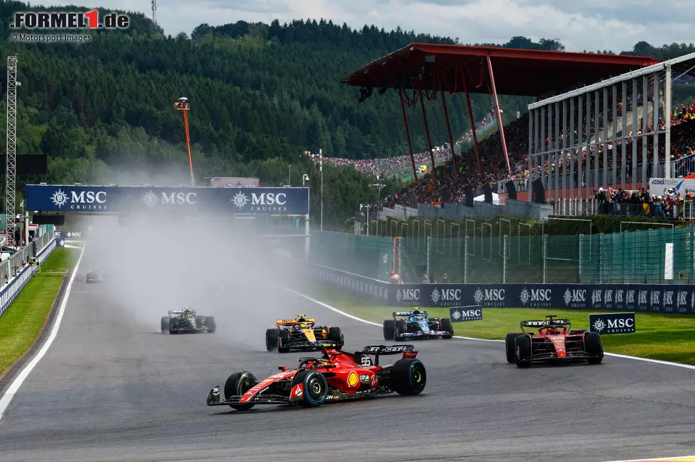 Foto zur News: Carlos Sainz (Ferrari), Charles Leclerc (Ferrari), Lando Norris (McLaren) und Pierre Gasly (Alpine)