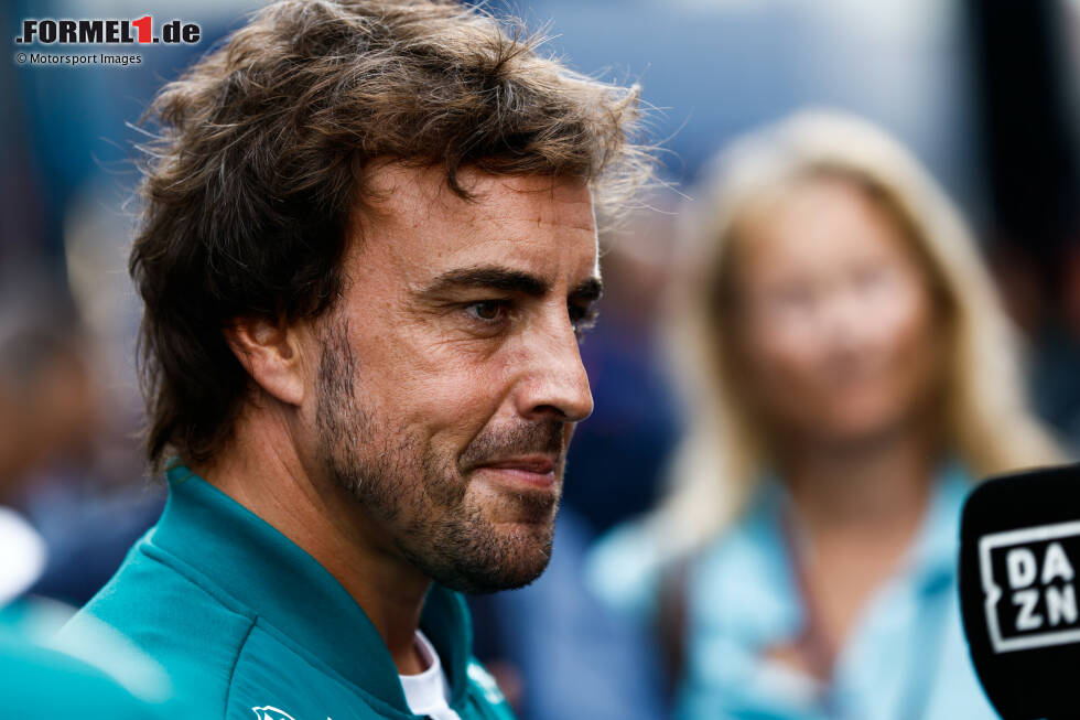 Foto zur News: Fernando Alonso (Aston Martin)