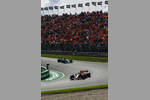 Gallerie: Sergio Perez (Red Bull) und Fernando Alonso (Aston Martin)