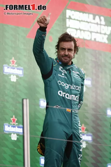 Foto zur News: Fernando Alonso (Aston Martin)