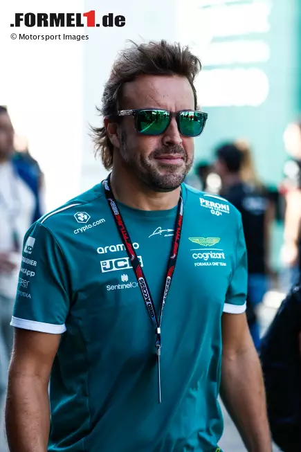 Foto zur News: Fernando Alonso (Aston Martin)