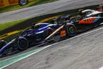 Foto zur News: Alexander Albon (Williams) und Lando Norris (McLaren)