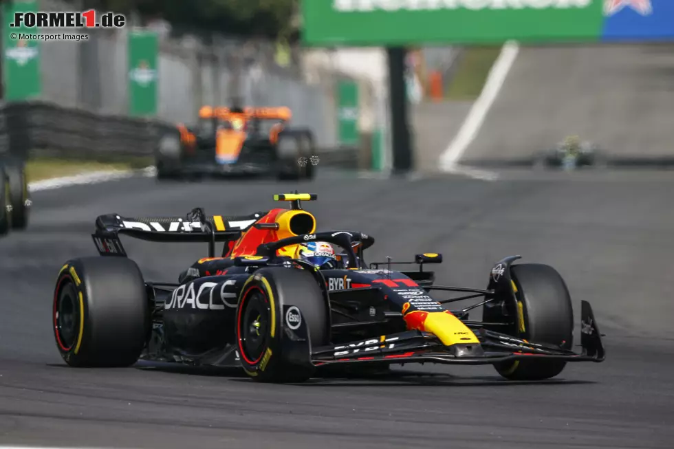 Foto zur News: Sergio Perez (Red Bull)