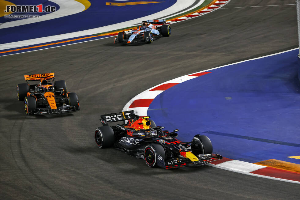 Foto zur News: Alexander Albon (Williams), Sergio Perez (Red Bull) und Oscar Piastri (McLaren)