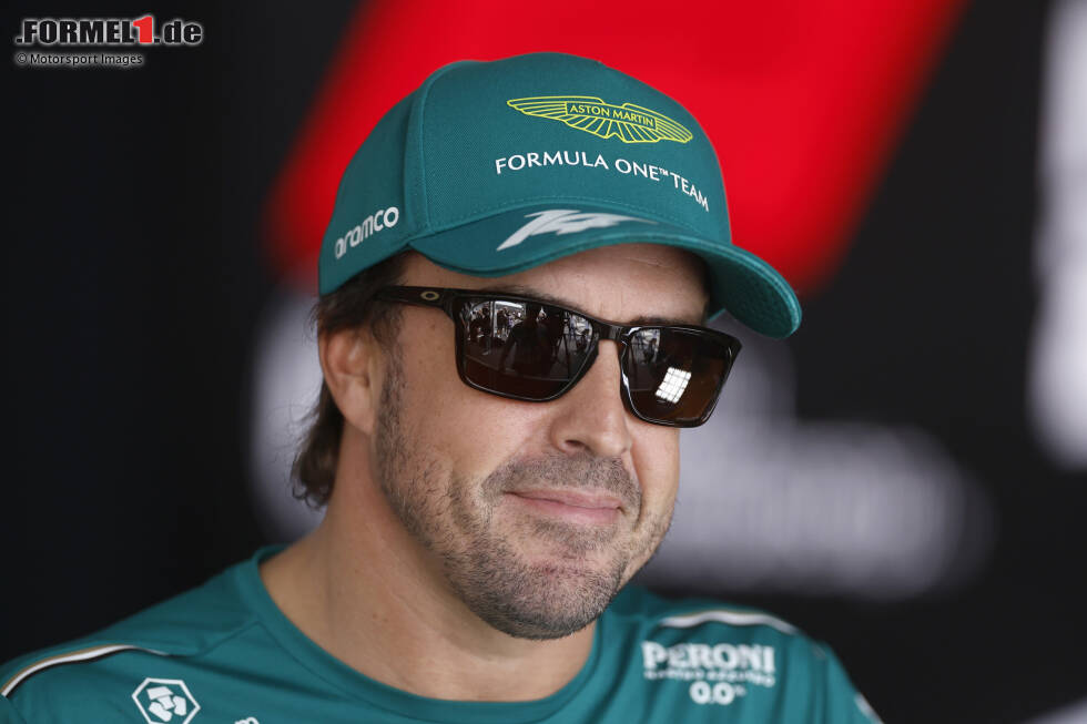 Foto zur News: Fernando Alonso (Aston Martin)