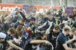 Foto zur News: Max Verstappen (Red Bull) und Sergio Perez (Red Bull)